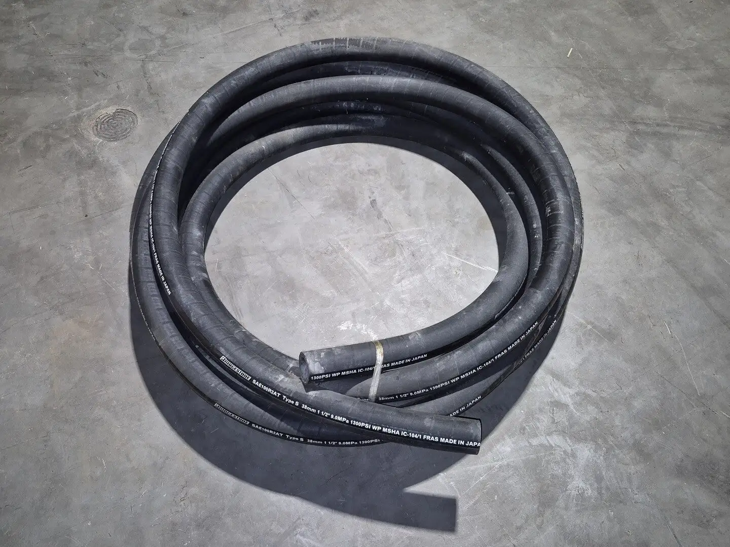 1-1/2" x 56 ft Hydraulic Hose SAE100R2AT