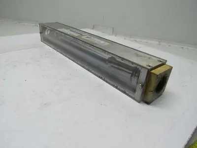 Brooks Instruments 1307FL24CJ1AA Vertical Read Flow Meter Gpm 0-10 Water 100 PSI