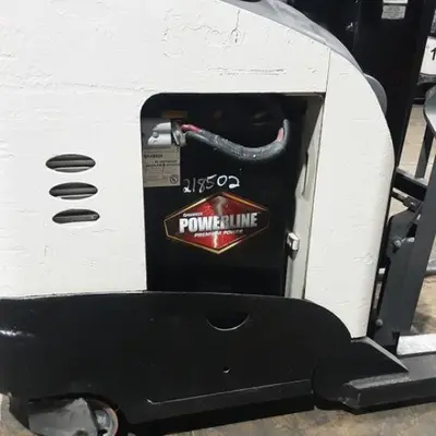 USED 2019 CROWN RR5725-45
