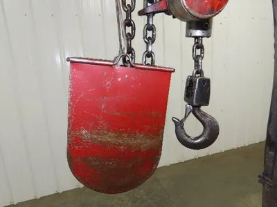 Chicago Pneumatic 1/4 Ton 500Lb Power Vane Air Chain Hoist 10' 3" Lift Pendant