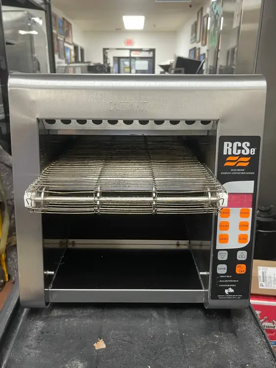 Used Star Used Star Holman RCSE-2-1200BK Commercial Conveyor Toaster 220V Conveyor Ovens Illinois US | Falcon Restaurant Supply #1376182