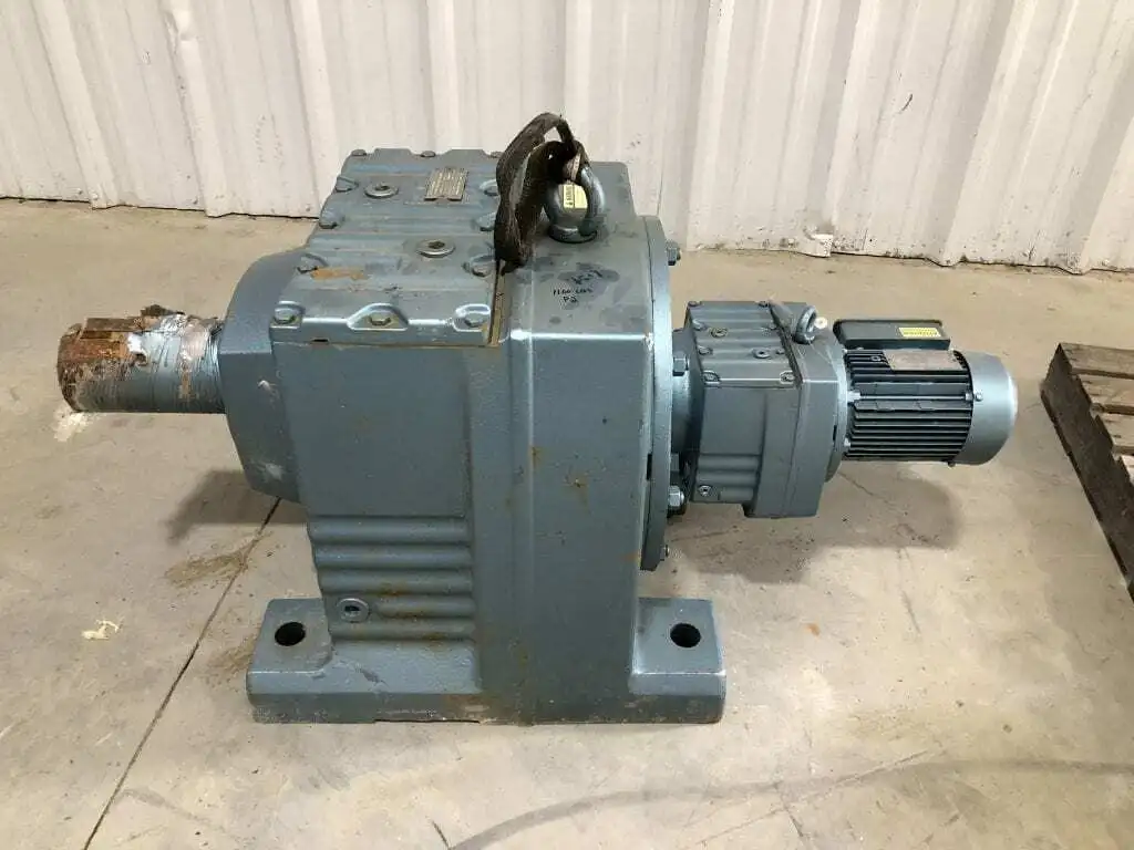 Sew Eurodrive R147R77DT80K4TH Helical Gear Speed Reducer Ratio: 4926:1