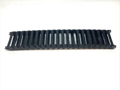 USED IGUS E-CHAIN ENERGY CABLE CARRIER 20 LINKS