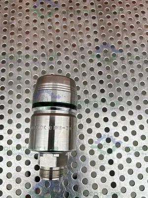 USED SWAGELOK QTM8-316 STAINLESS STEEL FEMALE QUICK CONNECT FITTING