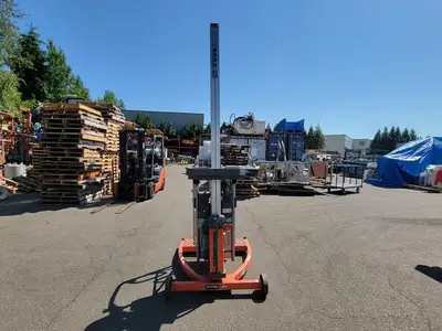 USED 2012 JLG FS80