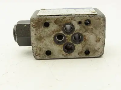 Tokimec TGMDC-3-X-TK-50 Hydraulic Check Valve Sandwich Plate D03