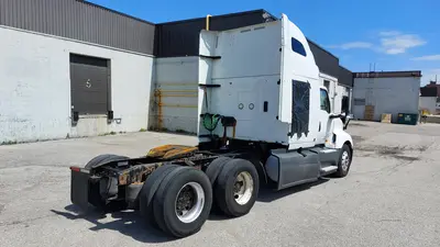 2019 INTERNATIONAL LT625 Sleeper Truck Tractor | Platinum Group (8)