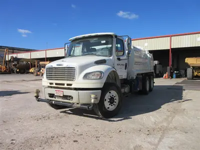 USED 2024 Freightliner M2 106