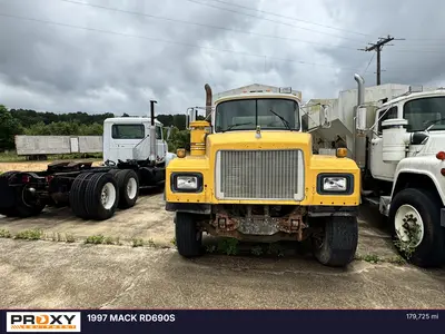 Used 1997 MACK RD690S Tanker trucks Texas US | Proxy Equipment #1426006