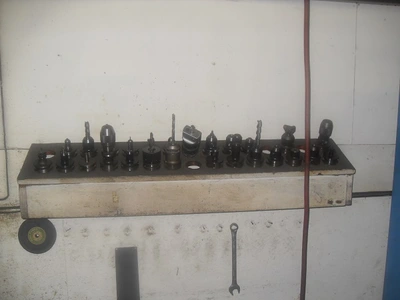 USED 1987 SUPERMAX YCM-72A
