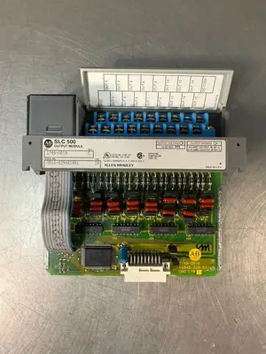 Allen Bradley 1746-OB16 /C SLC 500 DC Output 1746-0B16 (5.4.2)