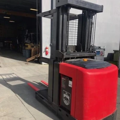 Used 2015 RAYMOND 520-OPC30TT Narrow Aisle Forklifts Washington US | Leavitt Machinery #1443643