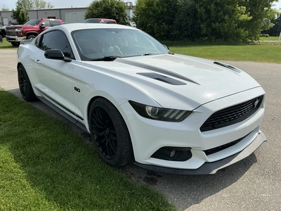 USED 2016 FORD MUSTANG