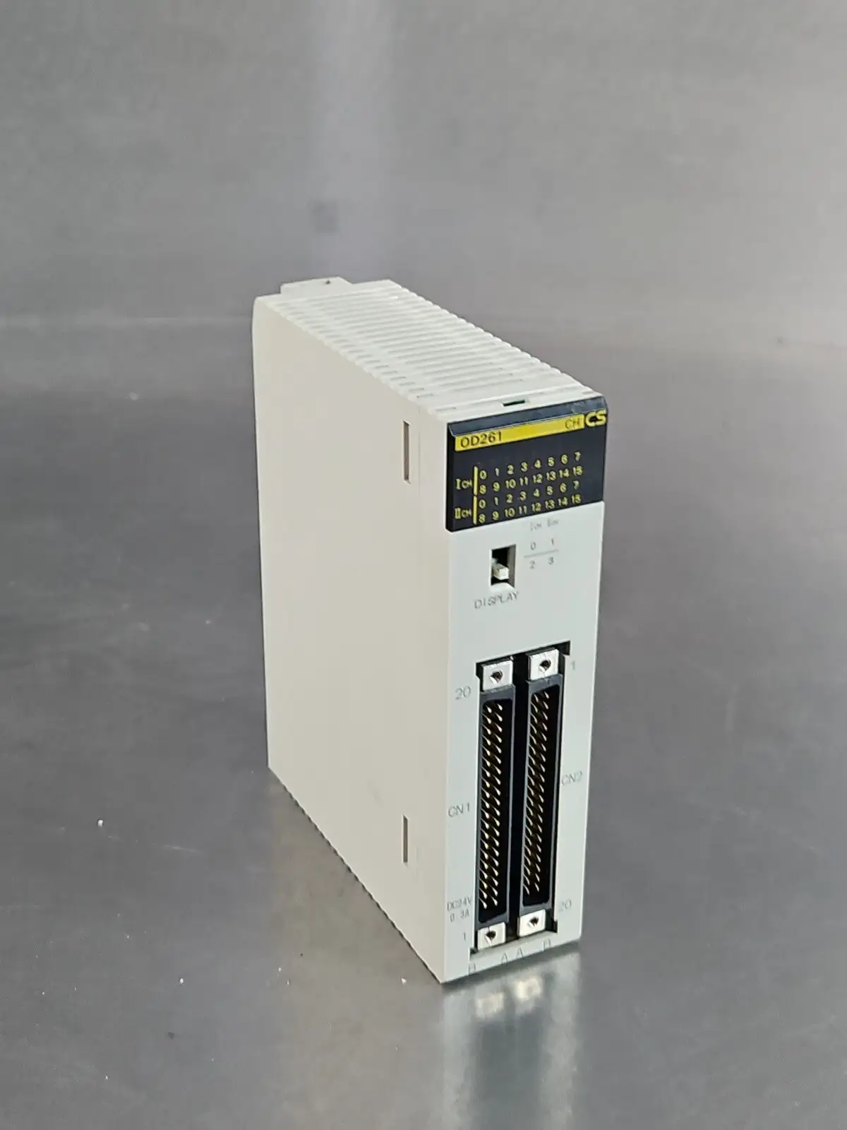 USED Omron CS1WOD261