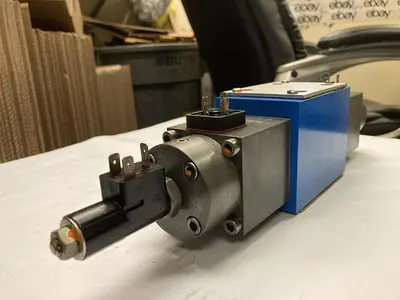 Used MANNESMANN REXROTH 4WRE10E64-12/24Z4/V Pump & Valve Parts | Surplus Asset Holdings #1219370