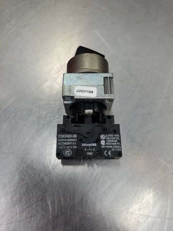 Used Siemens 3SB3400-0B Contact Block Rotary Switch Contact Blocks South Carolina US | Palmetto Automation #1159578