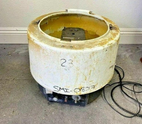 Used Fisher Scientific _UNKNOWN_ Centrifuges California US | Amiron Machinery #723018