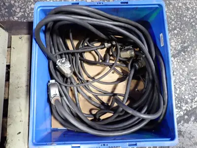 USED 2013 YASKAWA MOTOMAN MOTOMANMH6