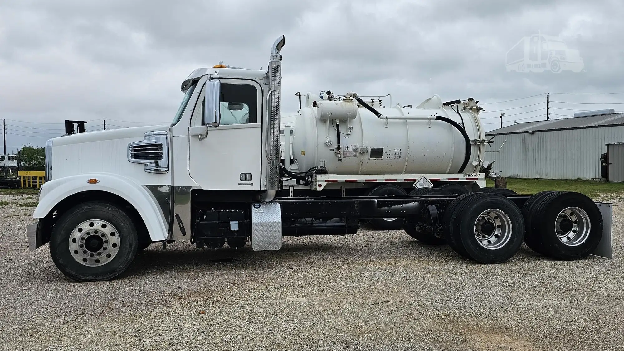 Used 2012 FREIGHTLINER CORONADO 122 SD Cab Chassis trucks Texas US | Roll Off Truck World #1491756