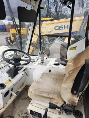 USED 2018 ROADTEC FB100E