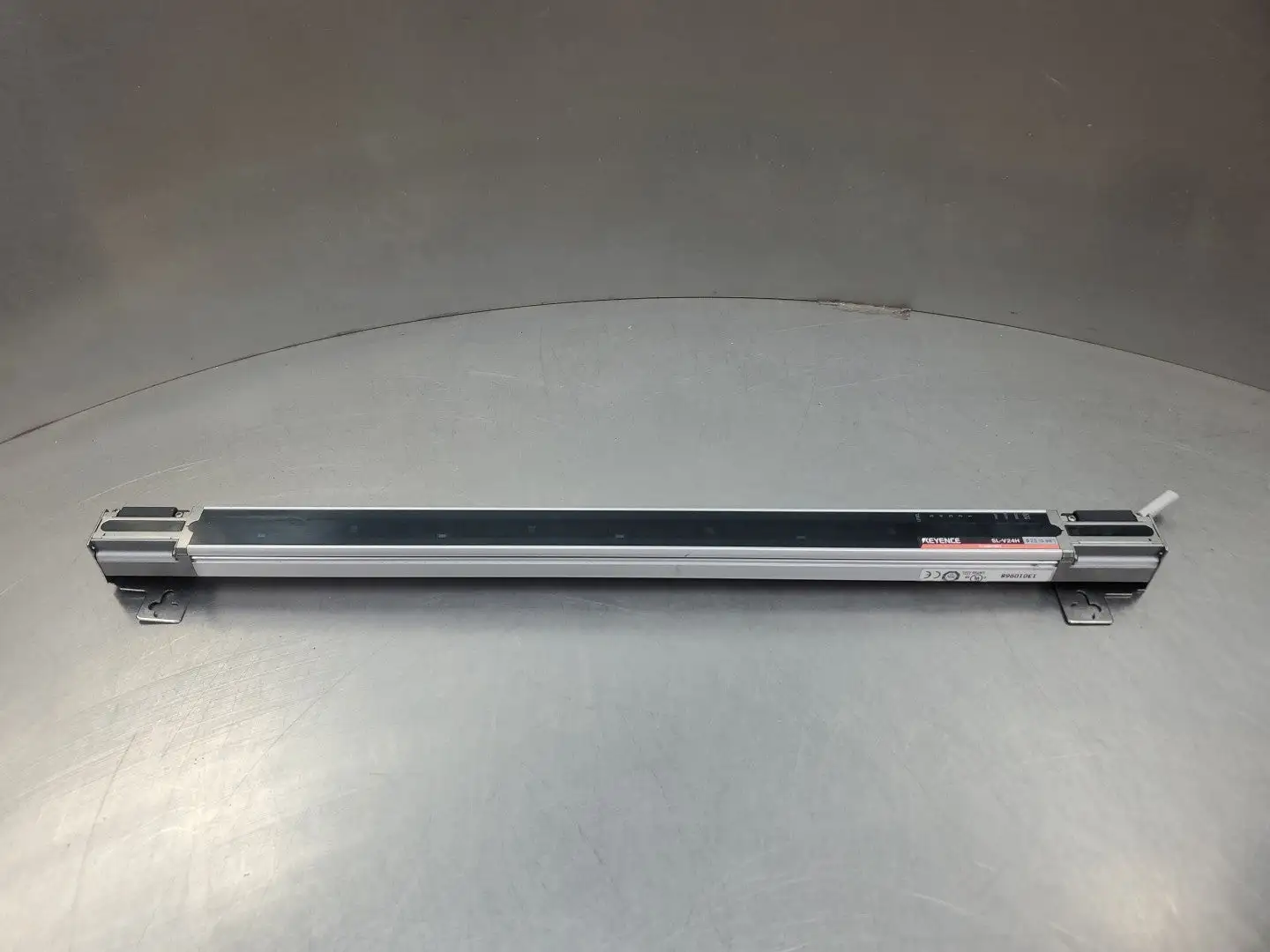 Keyence SL-V24H-T Type 4 Light Curtain Transmitter. 5C-12