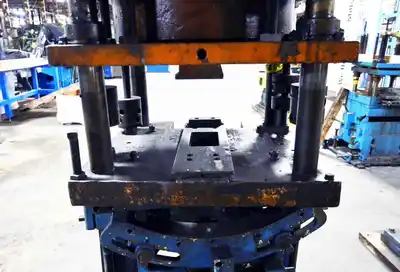 20 Ton (EST.) x 3″ PNEU POWR 4-Post Pneumatic Cut-Off Press
