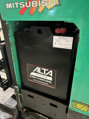 USED 2002 MITSUBISHI ESR36