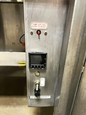 BELSHAW ADAMATIC 724 CG Donut Fryer System | Harvest Equipment and Fabrication Inc (10)