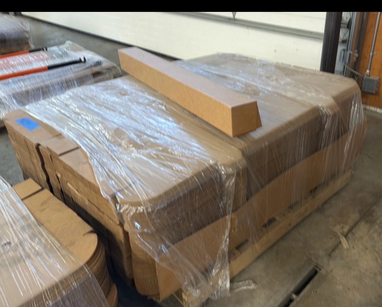 Pallet of boxes 47"x 4"x 4".  Guesstimate is 200+ boxes