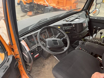 Used 2003 VOLVO VHD 6X4 Dump trucks Michigan US | Miedema Asset Management Group #1414287