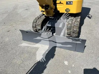 USED 2021 XCMG XE18U