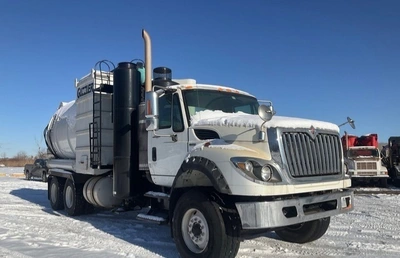 2012 GUZZLER CLASSIC Industrial Air Handler | VacSource (2)