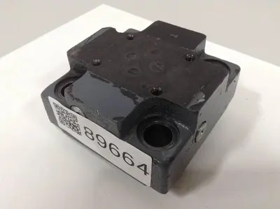 USED VICKERS CVCS25D3S210S32AP10Z108A99