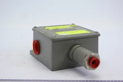 New | in-Stock Static O'ring 13RB-K5-M4-C1A Pressure Switches California US | Davliegogo LLC #1706784
