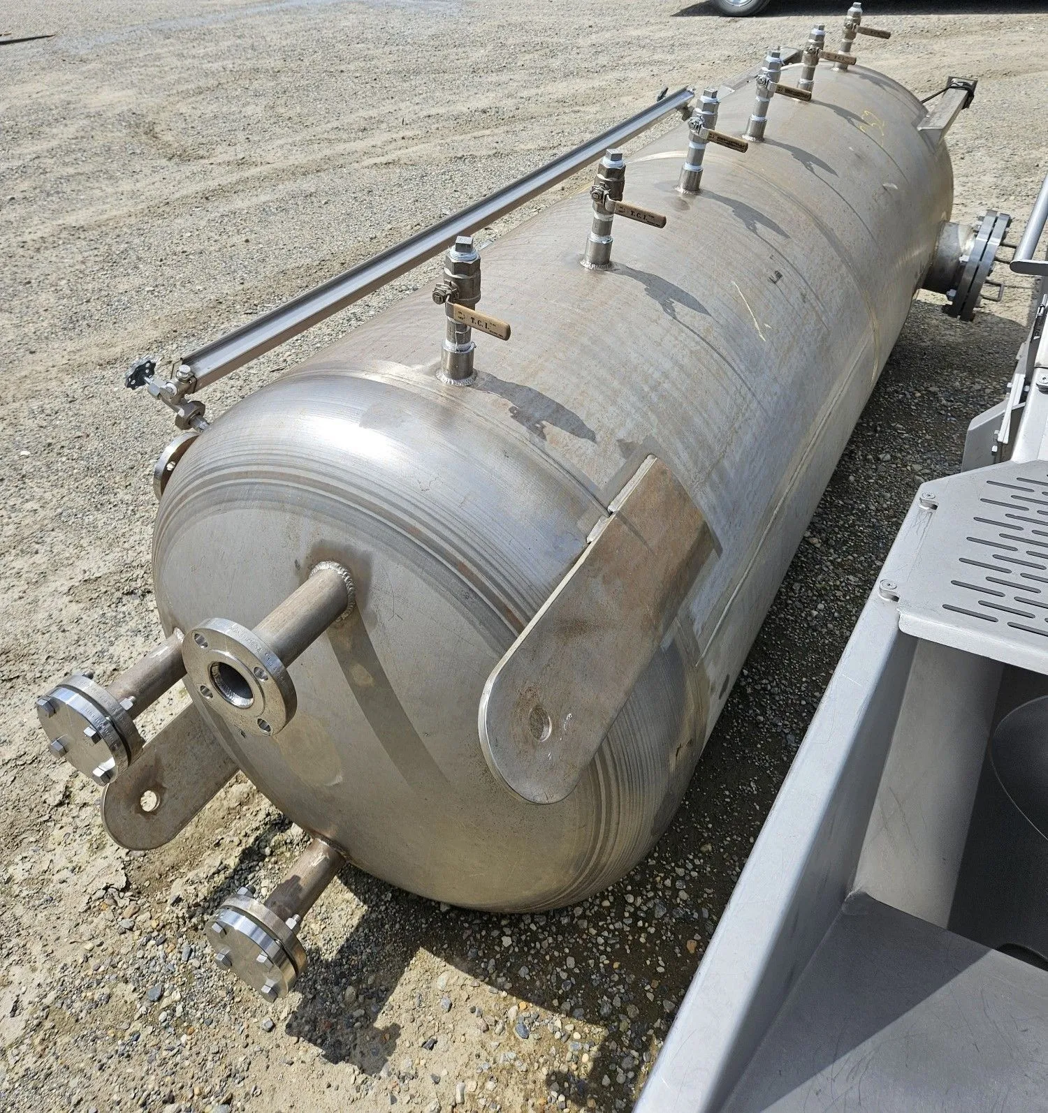 USED STAINLESS TANK, INC. 450 Gallon 316L Full Vacuum Vessel