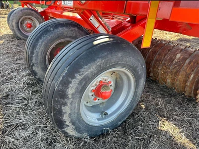 USED 2015 KUHN KRAUSE 4400-40