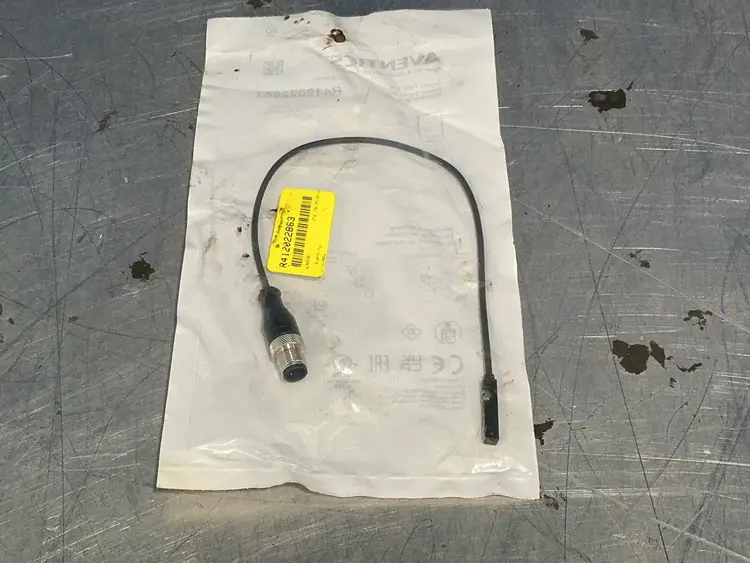 New | in-Stock AVENTICS R412022863 Proximity Sensors Ohio US | HGR 24 #1406206