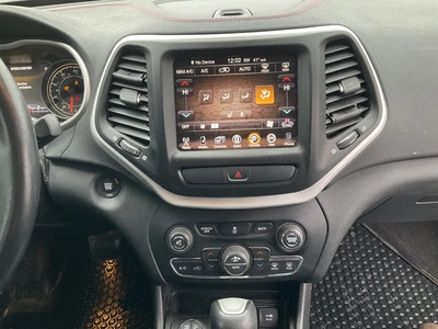 USED 2016 JEEP CHEROKEE