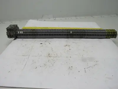 ENTRETEC (50) Gray 5120 Terminal Blocks W/(6) 5005.M10/10/P Grounds lot of 56