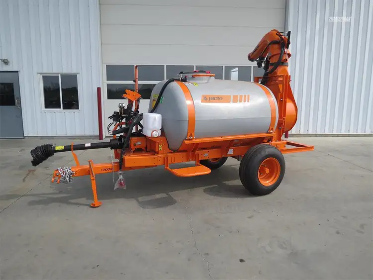 New | in-Stock 2027 JACTO J2000 Sprayers Pennsylvania US | Zimmerman Farm Service #1409974