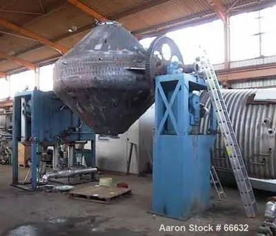 Used Industrial Vacuum Dryer – 8000L Henkhaus, Leybold Heraeus Vacuum Skid