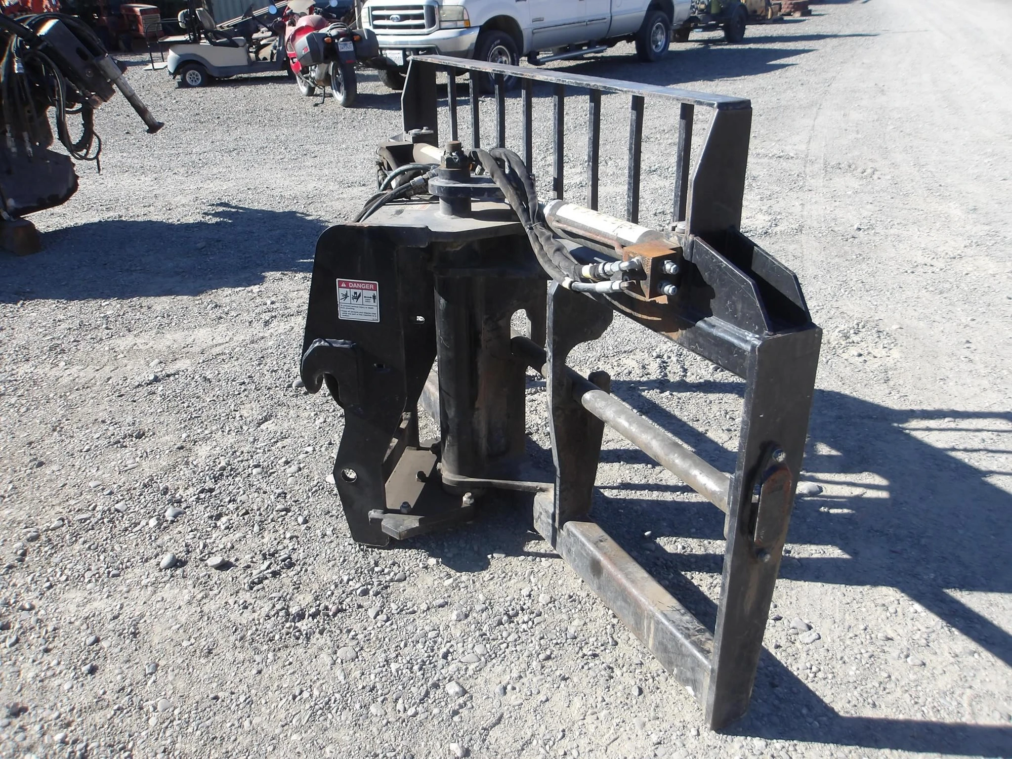 Used JCB 332/E5286 Pallet Forks California US | Western Trencher & Equipment, Inc. #1543435