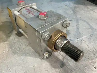 Used MILWAUKEE CYLINDER A61 Pumps Ohio US | HGR 24 #1506657