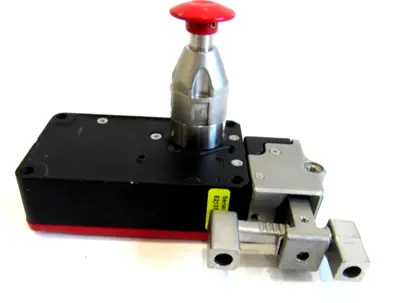 NEW FORTRESS TA2T6SE411X001 INTERLOCK SWITCH ITM-00054266