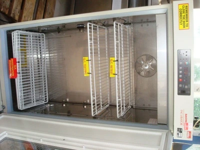 240L Sanyo Co2 Incubator MIR-253