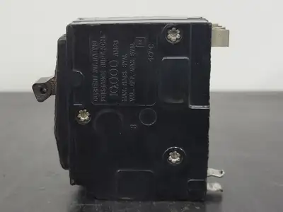 USED SQUARE D QO220