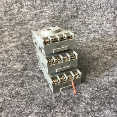 Used IDEC SR2P-06 Relays & Switches California US | Davliegogo LLC #1705431