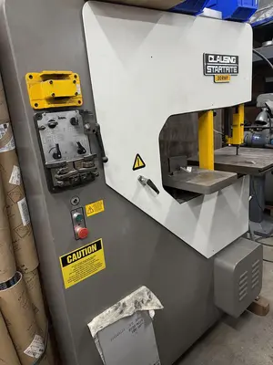 Clausing Startrite Mdl 30R WF Vertical Band Saw w/ Blade Welder