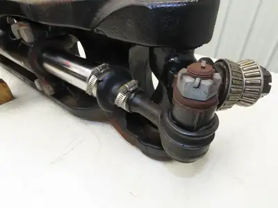 Yale Forklift Dual-Wheel Rear Axle Assembly Off ERC100HHN48TV096
