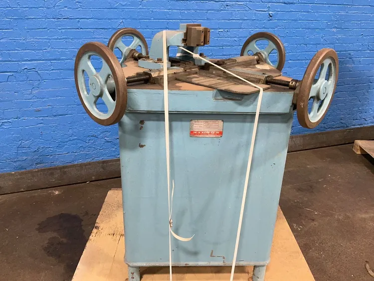 Used NILSON 002TTF Wire Forming (and Four Slides) Ohio US | HGR 24 #1265835